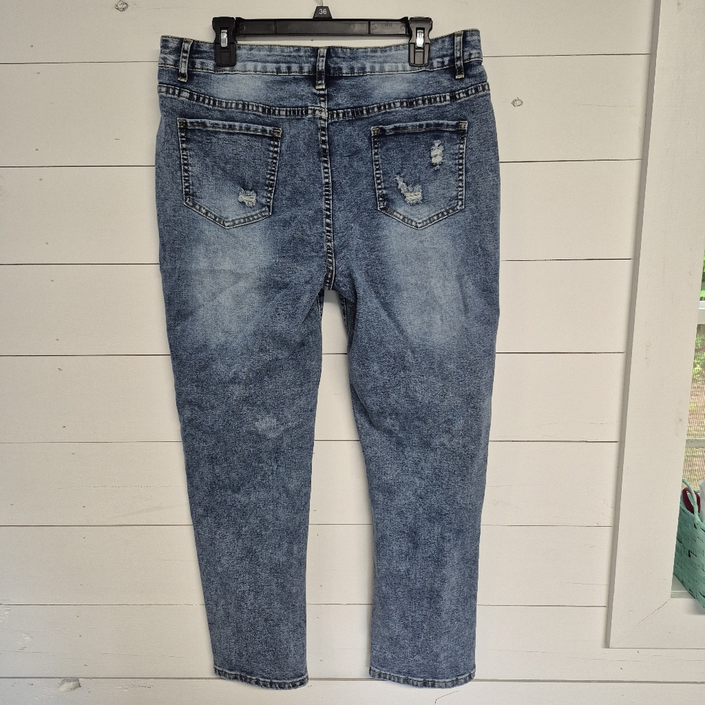 Blue Distressed Cropped Jeans - Picture 4 of 7